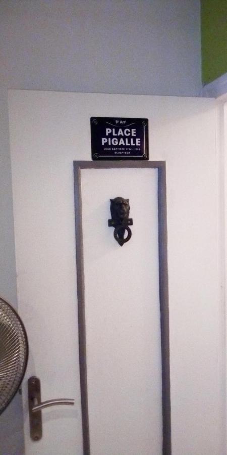 Studio Pigalle De 25 M2 - 2 Lits Simples Type Gigogne Pour 2 Personnes - Coeur Touristique De Paris - 2 Minutes De La Station Metro Pigalle ,Petit Train Vers La Butte Montmartre-Cabarets Moulin Rouge,Chez Michou-Restaurants Bouillon Pigalle,Berliner Exteriér fotografie
