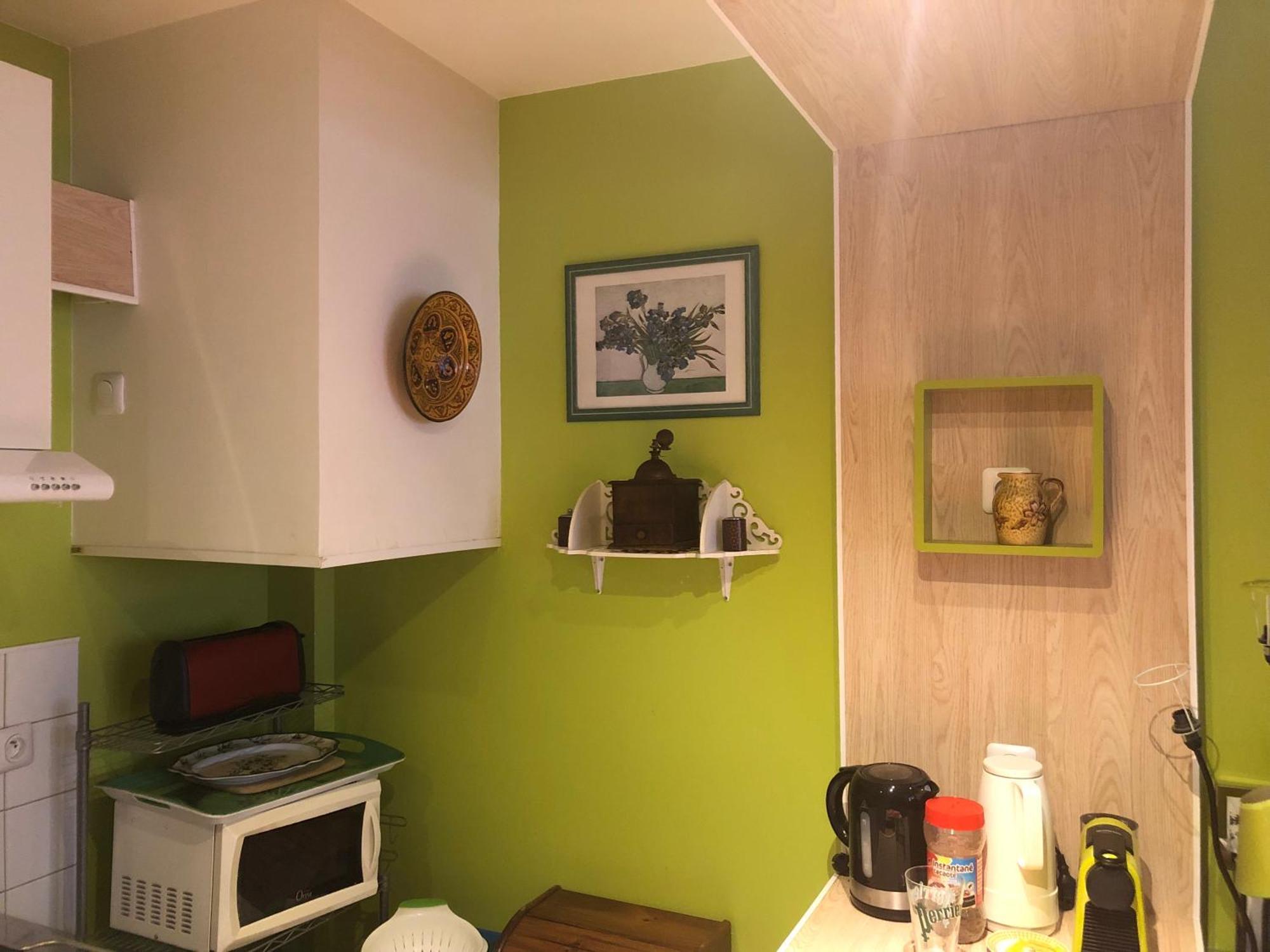Studio Pigalle De 25 M2 - 2 Lits Simples Type Gigogne Pour 2 Personnes - Coeur Touristique De Paris - 2 Minutes De La Station Metro Pigalle ,Petit Train Vers La Butte Montmartre-Cabarets Moulin Rouge,Chez Michou-Restaurants Bouillon Pigalle,Berliner Exteriér fotografie