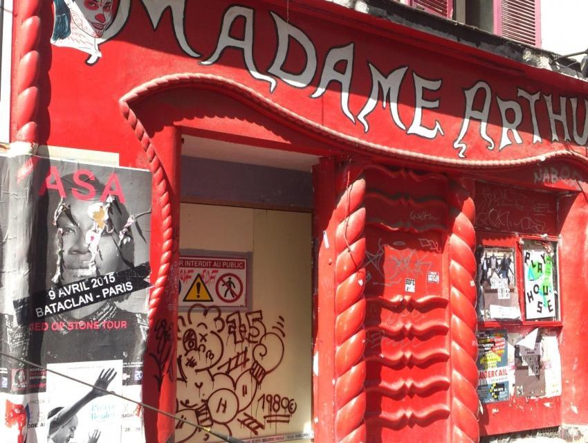 Studio Pigalle De 25 M2 - 2 Lits Simples Type Gigogne Pour 2 Personnes - Coeur Touristique De Paris - 2 Minutes De La Station Metro Pigalle ,Petit Train Vers La Butte Montmartre-Cabarets Moulin Rouge,Chez Michou-Restaurants Bouillon Pigalle,Berliner Exteriér fotografie