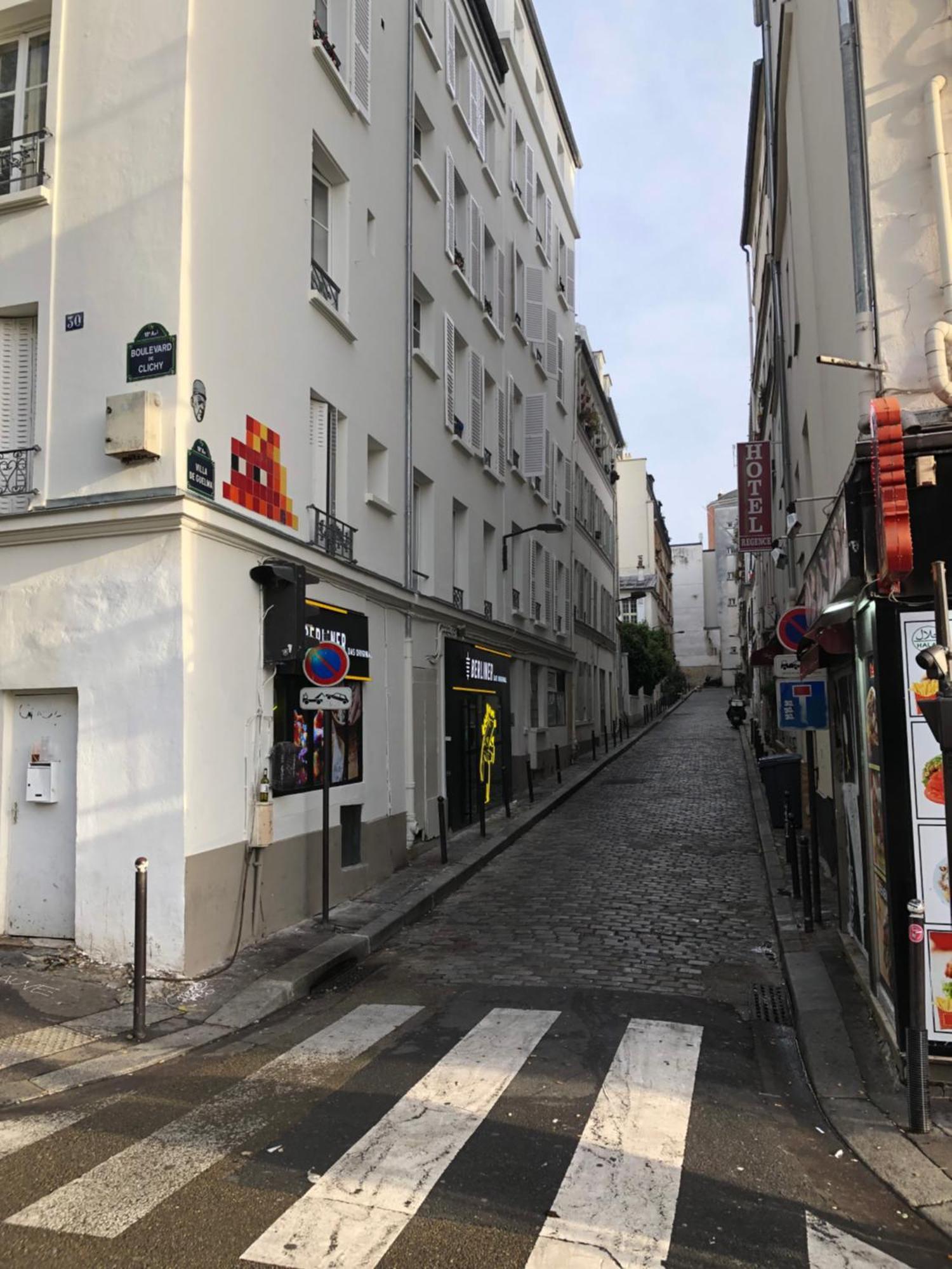 Studio Pigalle De 25 M2 - 2 Lits Simples Type Gigogne Pour 2 Personnes - Coeur Touristique De Paris - 2 Minutes De La Station Metro Pigalle ,Petit Train Vers La Butte Montmartre-Cabarets Moulin Rouge,Chez Michou-Restaurants Bouillon Pigalle,Berliner Exteriér fotografie